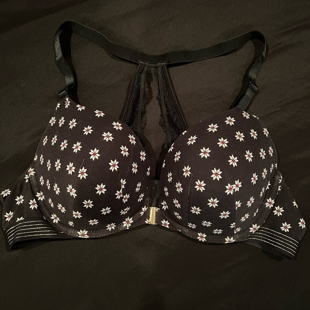 Cacique Front clip, Lace Back Flower Bra-44-B